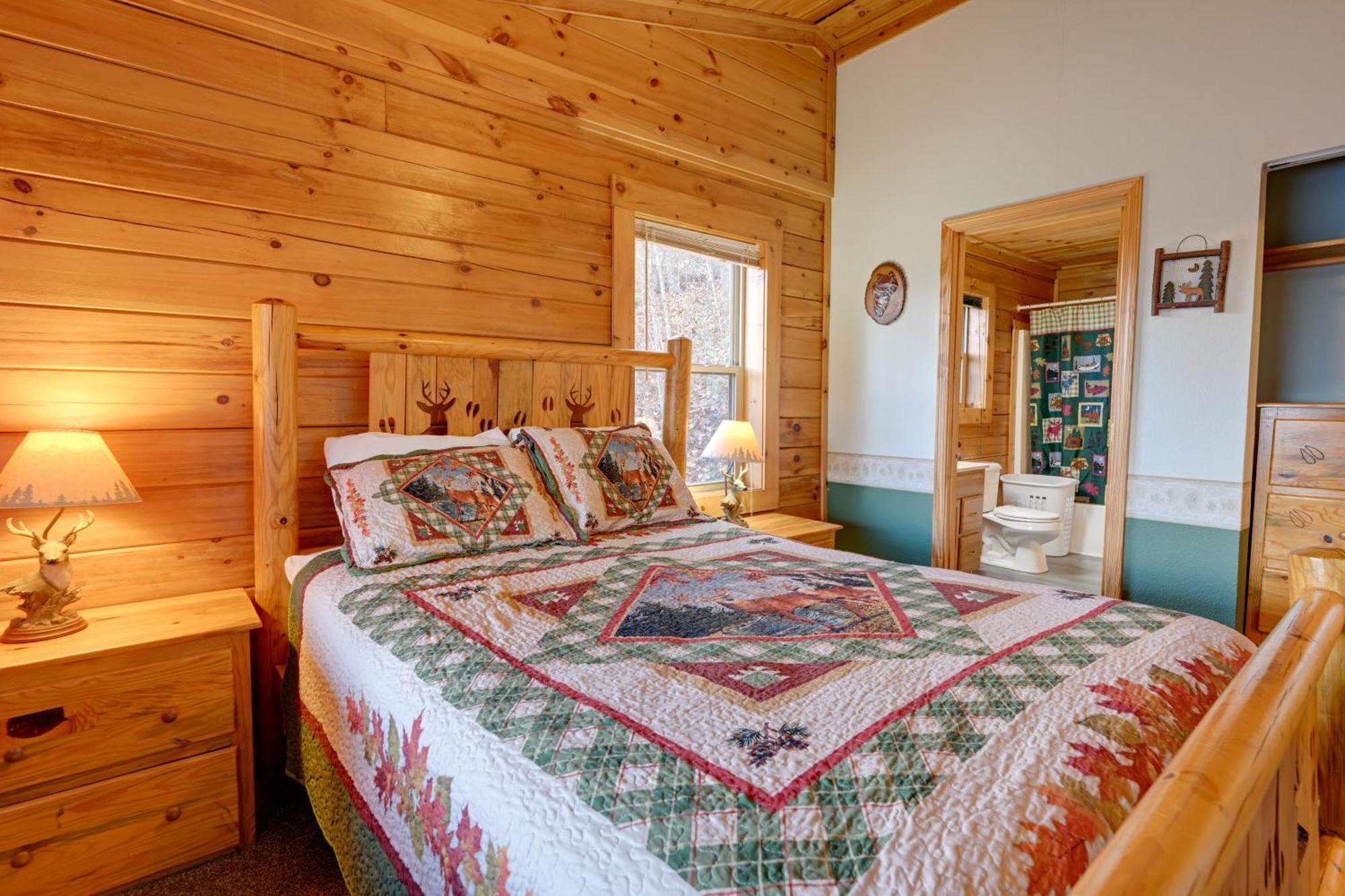 Cozy Deer Glen Cabin With Private Hot Tub And Porch! Bryson City Kültér fotó