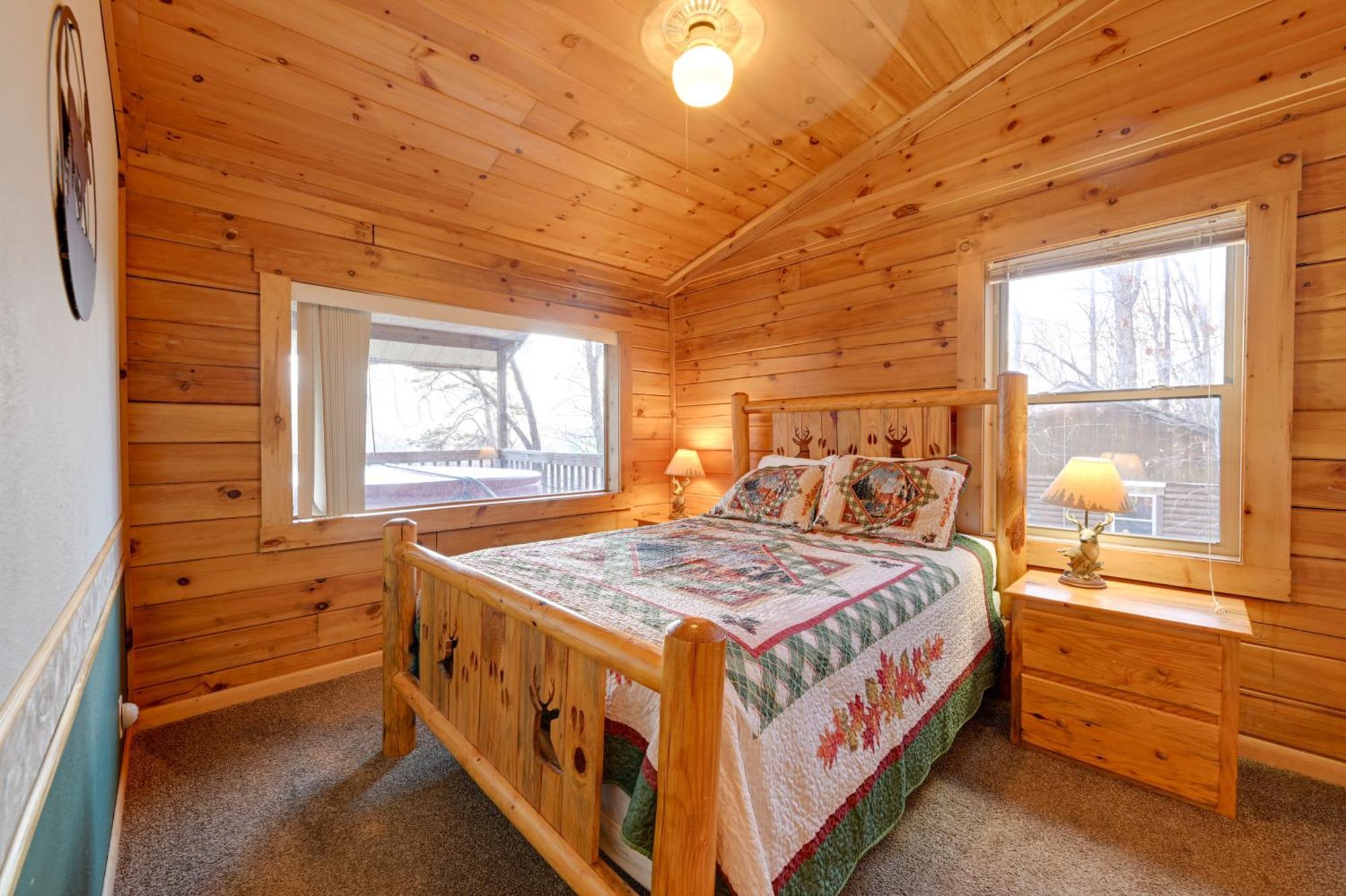 Cozy Deer Glen Cabin With Private Hot Tub And Porch! Bryson City Kültér fotó